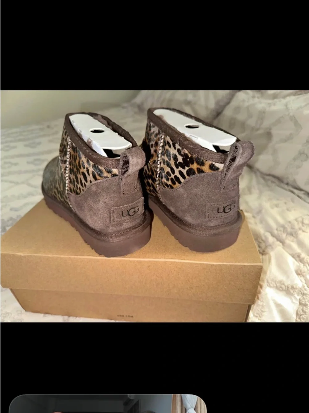 Uggs - Picture 2 of 2